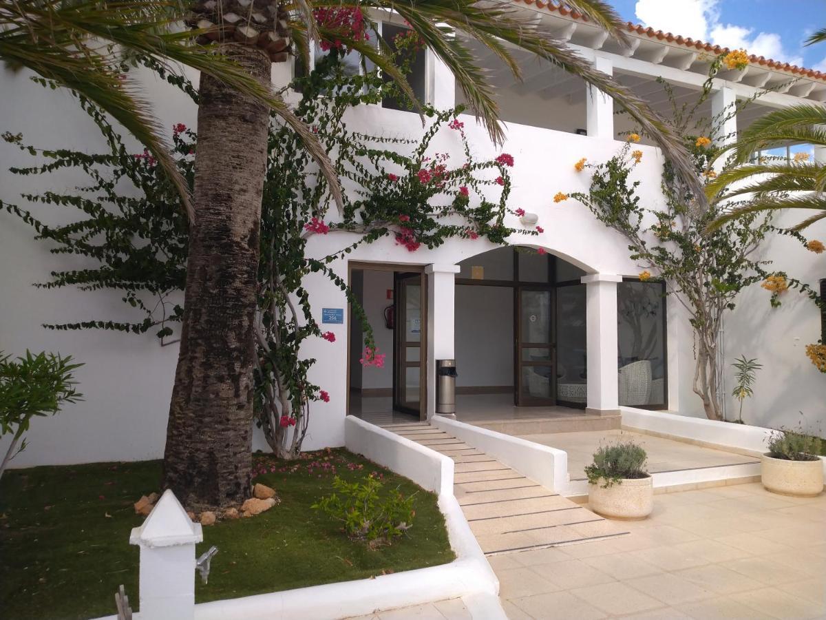 Hotel Roca Bella Es Pujols Exterior foto